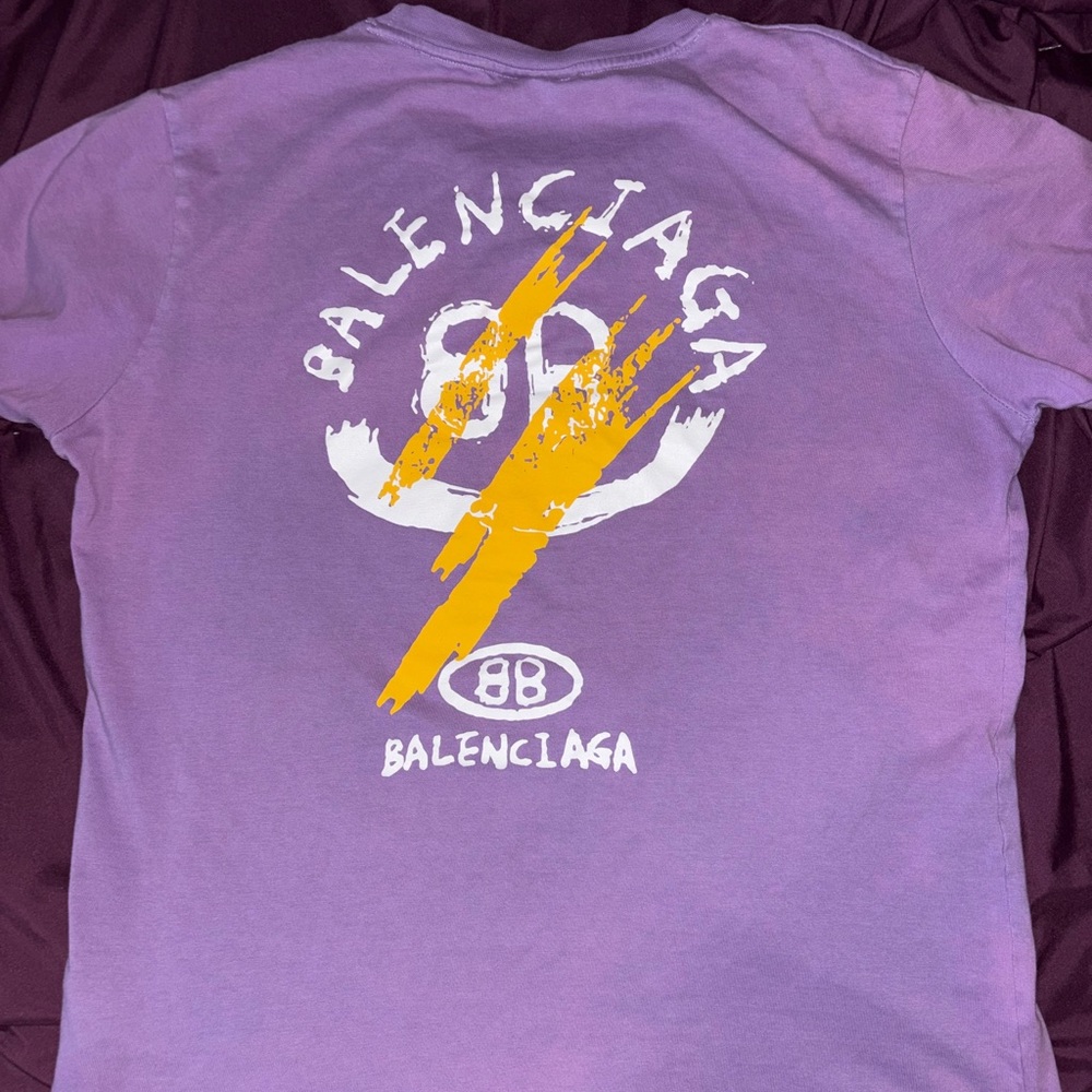 💜 BALENCIAGA Limited Edition Graphic Tee